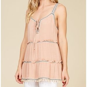 Annabelle NWT Flowy dressier ladies tank top